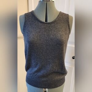 Leo & Nicole sweater tank. Size L